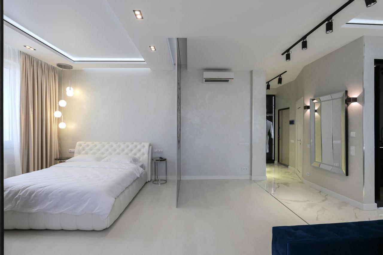 White Tiger Apartment In Smart Plaza Киев Экстерьер фото