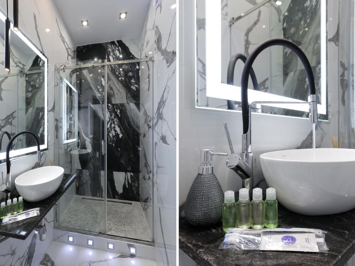 White Tiger Apartment In Smart Plaza Киев Экстерьер фото